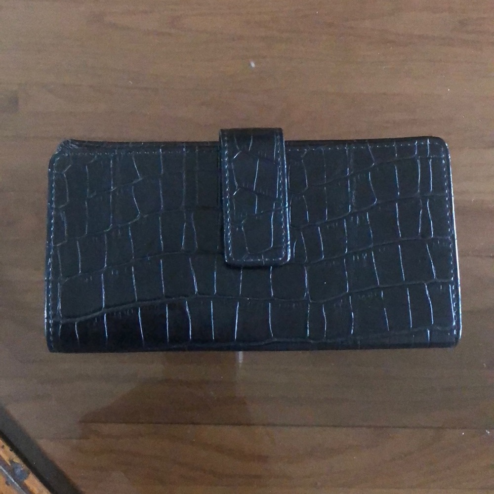 Black Faux Alligator Skin Wallet
